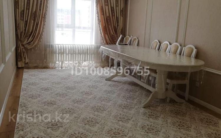 4-комнатная квартира · 106 м² · 4/9 этаж, мкр. Алтын орда, Мәңглік ел 22 — Мәңгілік ел-Мұстафа Шоқай за 43 млн ₸ в Актобе — фото 2