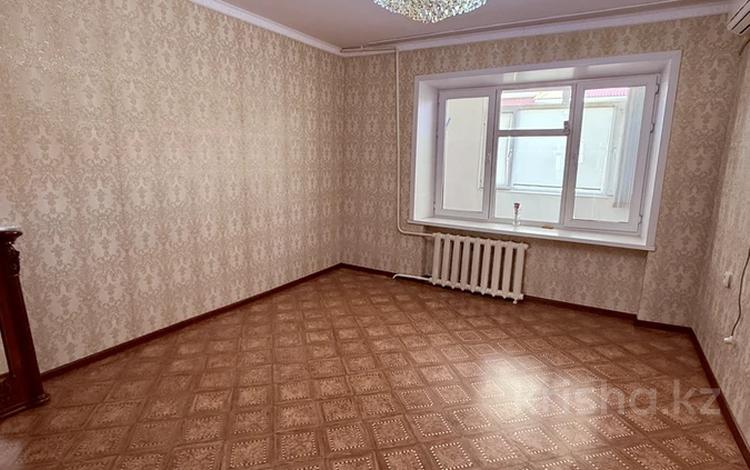 4-бөлмелі пәтер · 83 м² · 5/5 қабат, Центральный ш/а., Сырым Датова 15, бағасы: 23 млн ₸ в Атырау, мкр Центральный — фото 2