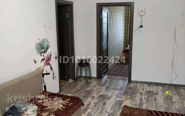 2-комнатная квартира · 44.1 м² · 5/5 этаж, 3.микройон 18 — Әкмйяттын қасында. за 100 000 ₸ в Лисаковске — фото 2
