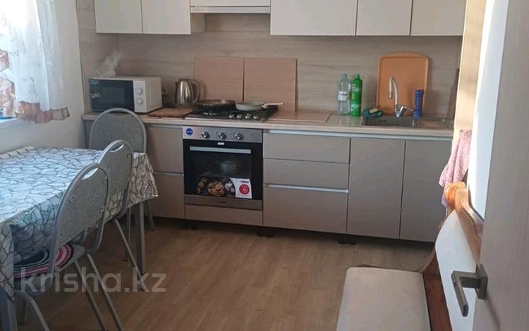 Отдельный дом · 3 комнаты · 80 м² · 10 сот., Микрароин Берлик 54 за 25.5 млн ₸ в Петропавловске — фото 2