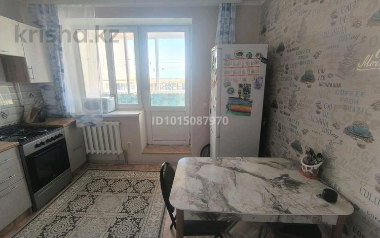 1-комнатная квартира · 45 м² · 5/5 этаж, 10 микр 29 за 16 млн ₸ в Аксае — фото 2