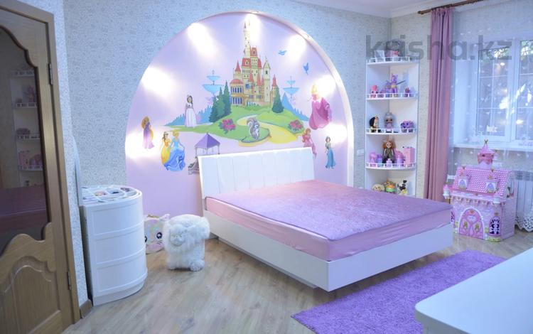 Отдельный дом · 8 комнат · 235 м², Ислама Каримова — ЭКСКЛЮЗИВНО! шикарно! Толе би-Каримова за 316 млн ₸ в Алматы, Алмалинский р-н — фото 22