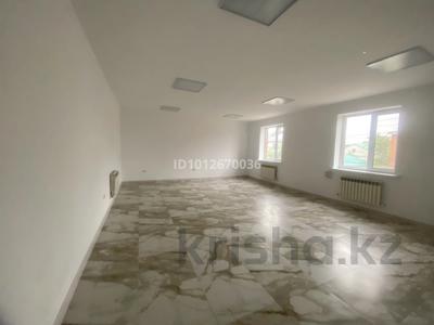 Еркін, кеңселер · 200 м², бағасы: 700 000 ₸ в Актобе, мкр 8