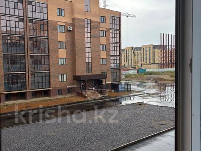 2-бөлмелі пәтер · 89 м² · 2/5 қабат, Алтын орда ш/а., бағасы: 21 млн ₸ в Актобе, мкр. Алтын орда