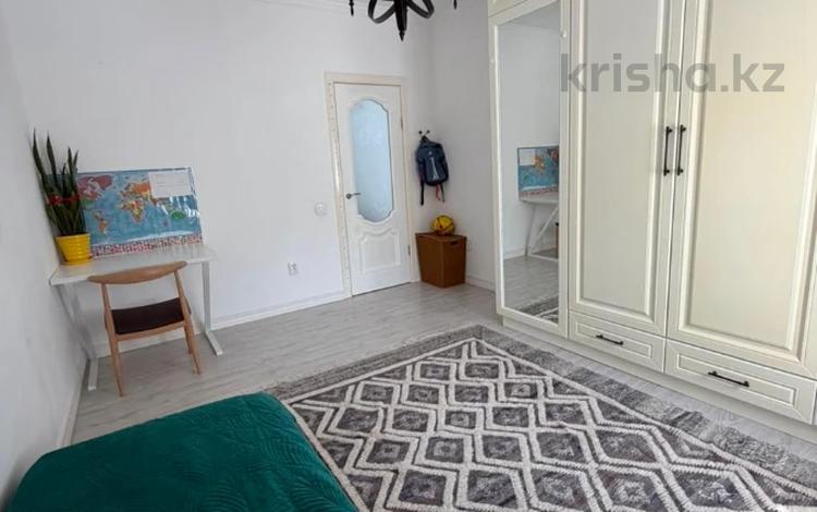 1-комнатная квартира · 86.4 м² · 1/5 этаж, мкр Нурсая 34 за 34 млн ₸ в Атырау — фото 11