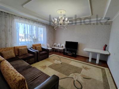 4-бөлмелі пәтер, 80 м², 8/10 қабат, мкр Юго-Восток, Мкр Степной 4 20, бағасы: 33 млн 〒 в Караганде, Казыбек би р-н