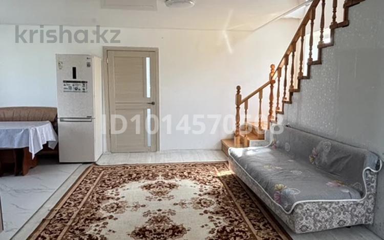 Дом · 4 комнаты · 200 м², 2 звёздная 4 за 45 000 ₸ в Бурабае — фото 2