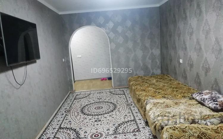2-бөлмелі пәтер · 60 м² · 2/2 қабат, Титова или Рыскулбек 18а, бағасы: 15 000 ₸ в Кордае — фото 2