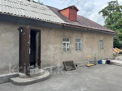 Отдельный дом · 4 комнаты · 90 м² · 5 сот., Гете 380 — Ниже Хмельницкого за 300 000 ₸ в Алматы, Турксибский р-н