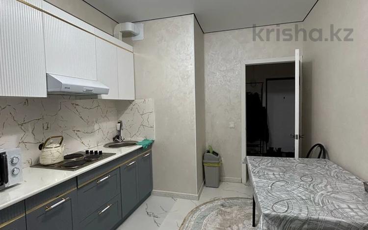 1-бөлмелі пәтер · 45 м² · 10/13 қабат, Есенова 160/3, бағасы: 220 000 ₸ в Алматы, Жетысуский р-н — фото 2