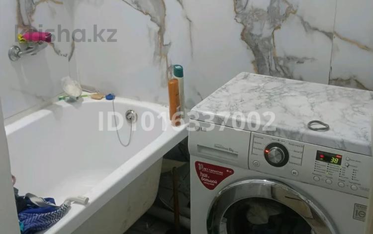 3-комнатная квартира · 53 м² · 1/9 этаж, Павлова 34/1 — ТД Алатау за 180 000 ₸ в Павлодаре — фото 2