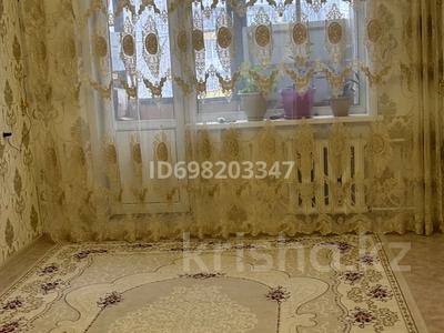 2-бөлмелі пәтер · 44 м² · 4/5 қабат, 6 мкр 4 — Рынок, бағасы: 8.5 млн ₸ в Темиртау