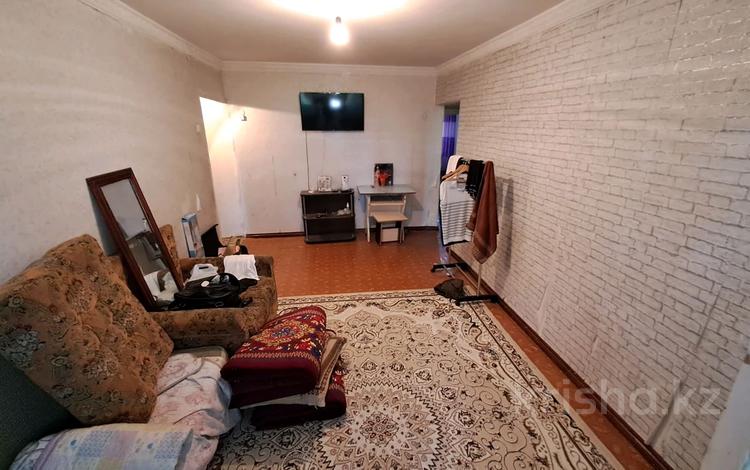 3-комнатная квартира, 60 м², 4/4 этаж помесячно, Исмаилова 20 за 120 000 〒 в Шымкенте, Аль-Фарабийский р-н — фото 6