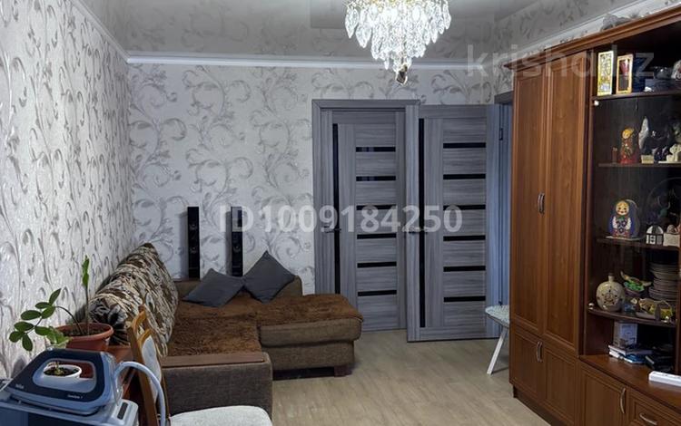 2-бөлмелі пәтер · 44 м² · 4/5 қабат, Ленинградская 63 — Свет интерьер, детский мир, бағасы: 8.5 млн ₸ в Шахтинске — фото 2