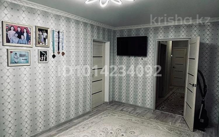 3-комнатная квартира · 53.6 м² · 1/2 этаж, 8 март 1 2 за 12.5 млн ₸ в Актобе, жилой массив Жилянка — фото 2