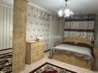 2-комнатная квартира · 53 м² · 2/5 этаж, мкр Юго-Восток, 29й микрорайон 9 — Тц проспект, рядом остановка, супермаркет, аптека за 9 000 〒 в Караганде, Казыбек би р-н