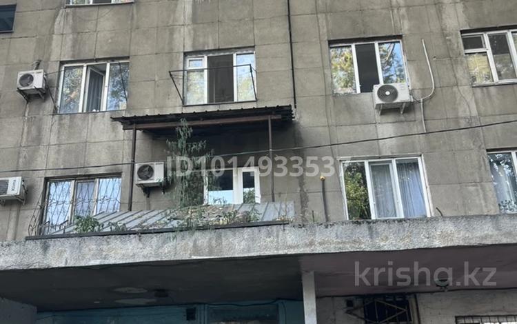 1-комнатная квартира · 16 м² · 2/5 этаж, Абая 18 — Возле центрольного рынка за 7 млн ₸ в  — фото 2