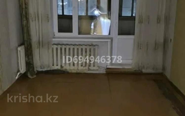 2-комнатная квартира, 40 м², 1/3 этаж, Сатпаева за 19.2 млн 〒 в Семее — фото 2