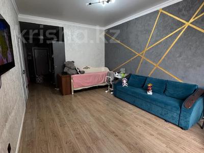 2-бөлмелі пәтер · 56 м² · 2/18 қабат, Абая 164 — Брусиловского, бағасы: 48 млн ₸ в Алматы, Бостандыкский р-н