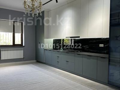Часть дома · 4 комнаты · 270 м² · 10 сот., Рахат 3 27 86 — Шаркала за 35 млн ₸ в Жанаозен