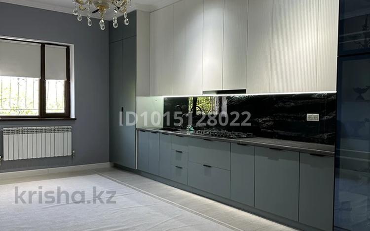 Часть дома · 4 комнаты · 270 м² · 10 сот., Рахат 3 27 86 — Шаркала за 35 млн ₸ в Жанаозен — фото 3