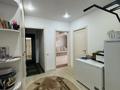4-бөлмелі пәтер · 85 м² · 9/10 қабат, Степной 4 ш/а. 18, бағасы: 30 млн ₸ в Караганде, Казыбек би р-н — фото 7