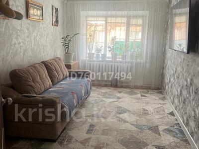 3-комнатная квартира · 57 м² · 1/2 этаж, Сатпаева 79 за 10.5 млн 〒 в Актобе, жилой массив Жилянка