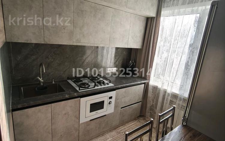 2-бөлмелі пәтер · 44 м² · 3/5 қабат, Проспект Победы 2Б, бағасы: 15.5 млн ₸ в Абай — фото 2