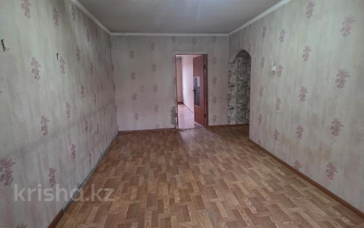 3-комнатная квартира · 60 м² · 5/5 этаж, мкр Айнабулак-3 за 27.5 млн ₸ в Алматы, Жетысуский р-н — фото 2