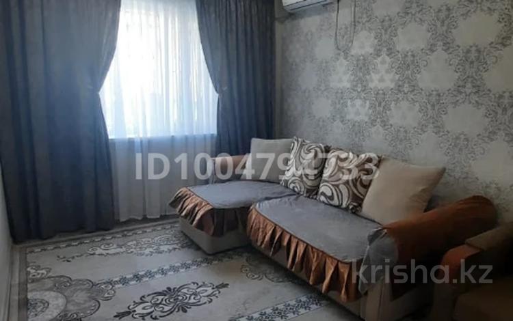 4-комнатная квартира · 76 м² · 1/5 этаж, 15-й мкр 52 за 25 000 ₸ в Актау — фото 2