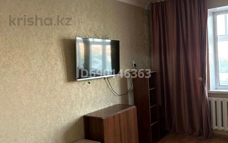 1-комнатная квартира · 45 м² · 8/9 этаж, Рыскулова за 7 000 ₸ в Семее — фото 7