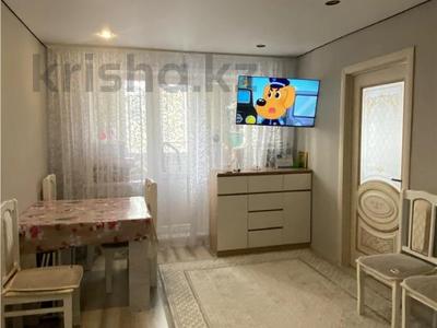 2-бөлмелі пәтер · 44.7 м² · 4/5 қабат, Майкудук, 12й микрорайон, бағасы: 9.3 млн ₸ в Караганде, Алихана Бокейханова р-н