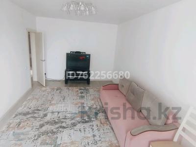 2-комнатная квартира · 58 м² · 2/12 этаж, Кошкарбаева 1142 за 220 000 〒 в 