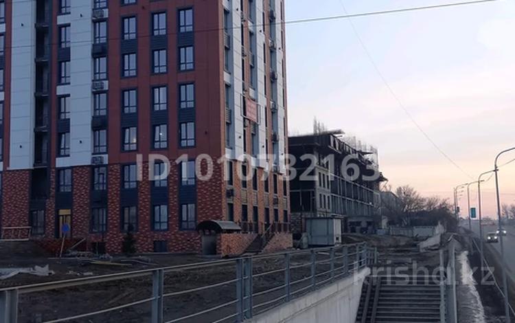 1-комнатная квартира · 46.6 м² · 5/14 этаж, Селевина 35 — Селевина. за 21 млн ₸ в Семее — фото 12