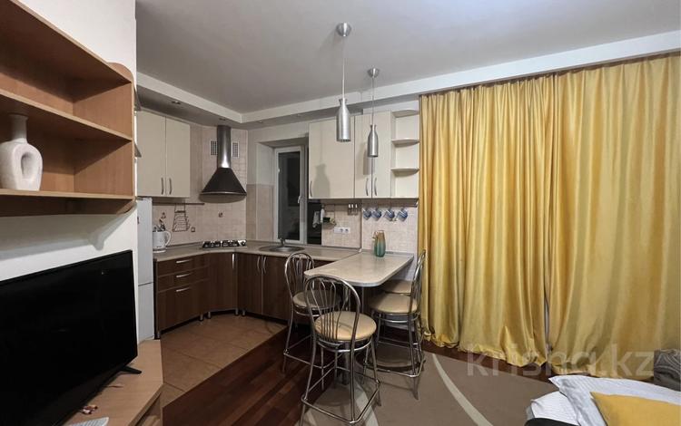2-комнатная квартира · 46 м² · 3/4 этаж, Абая 23 — Кунаева за 380 000 ₸ в Алматы, Медеуский р-н — фото 2