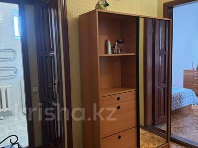 2-бөлмелі пәтер, 54 м², 4/5 қабат, мкр Тастак-3 65, бағасы: 35.5 млн 〒 в Алматы, Алмалинский р-н