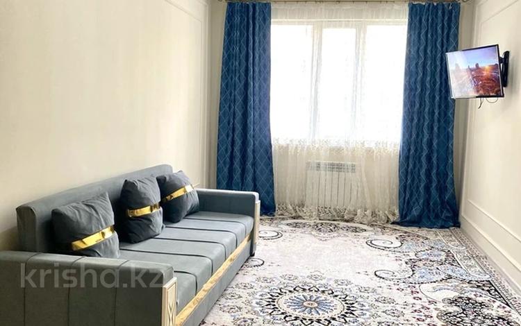2-комнатная квартира · 58.2 м² · 10/12 этаж, мкр Акбулак, Дарабоз 35 — Хозяин квартиры. Жк Алатау Сити полноценный 2 ком . на против Алматы Арены. рядом садик школа. новый мечеть. за 35.5 млн ₸ в Алатауский р-н — фото 16
