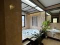4-комнатная квартира · 215.3 м² · 13/13 этаж, мкр Самал-2, Мендикулова 105 за 165 млн ₸ в Алматы, Медеуский р-н — фото 19