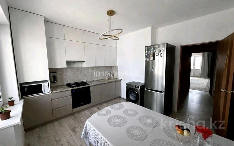 3-комнатная квартира · 83.5 м² · 7/9 этаж, Самал 99/1 за 30.5 млн 〒 в Уральске — фото 2
