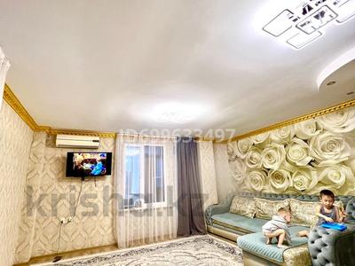 Продажа квартир в Западно-Казахстанской обл.: 4-комнатная квартира · 180 м² · 2/2 этаж, Абулхаир хан 7 за 45 млн 〒 4-комнатная квартира · 180 м² · 2/2 этаж, Абулхаир хан 7 за 45 млн 〒 в Уральске