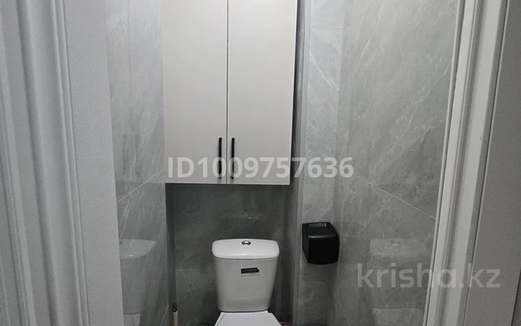3-комнатная квартира · 54 м² · 5/5 этаж, 17-й микрорайон, 17-й микрорайон 17 — Возле аллеи, напротив магнум за 23.5 млн ₸ в Шымкенте, Аль-Фарабийский р-н — фото 2