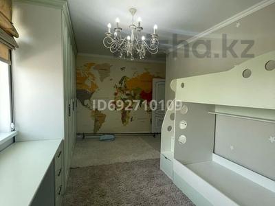 3-бөлмелі пәтер, 100 м², 2/10 қабат, 18-й микрорайон 78А, бағасы: 51 млн 〒 в Шымкенте, Енбекшинский р-н