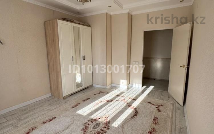2-бөлмелі пәтер · 59 м² · 3/6 қабат, Нұрсая ш/а. 62 — Рядом ФОК, бағасы: 22 млн ₸ в Атырау, мкр Нурсая — фото 2