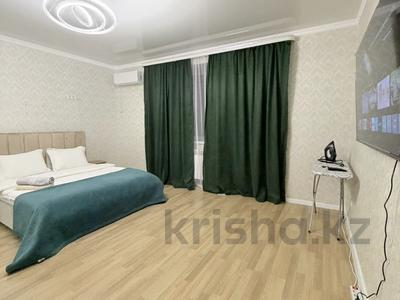 1-бөлмелі пәтер · 50 м² · 6/7 қабат, Алтын орда ш/а. 201 — улица Мангiлiк ел и Халел Досмаганбетулы, бағасы: 15 000 ₸ в Актобе, мкр. Алтын орда