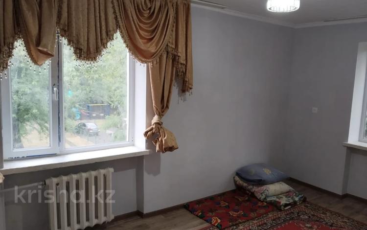 2-комнатная квартира, 35 м², 3/4 этаж помесячно, Гагарина за 100 000 〒 в Шымкенте, Туран р-н — фото 2