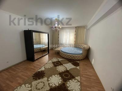 3-комнатная квартира, 95 м² помесячно, Алтын аул 6 за 220 000 〒 в Каскелене