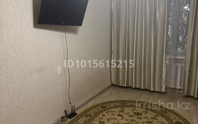 1-комнатная квартира · 32.2 м² · 2/5 этаж, мкр Юго-Восток 11 за 120 000 ₸ в Караганде, Казыбек би р-н — фото 2