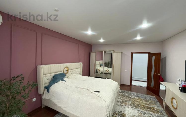 4-бөлмелі пәтер · 140 м² · 4/5 қабат, Алтын орда ш/а., молдагуловой 57д, бағасы: 51.5 млн ₸ в Актобе, мкр. Алтын орда — фото 3