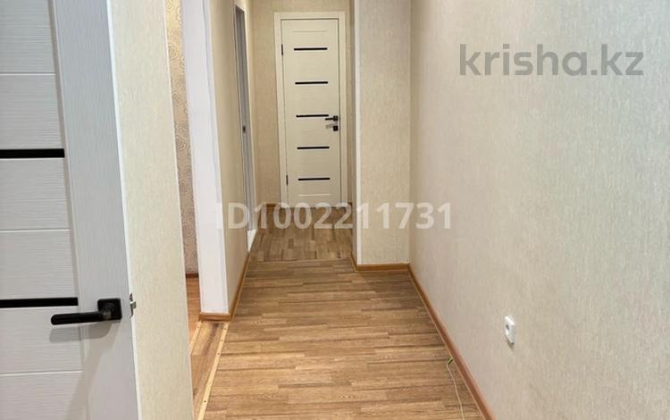 3-комнатная квартира · 87 м² · 4/5 этаж, Молдагулова 15/9 за 27 млн 〒 в Усть-Каменогорске, Ульбинский — фото 2