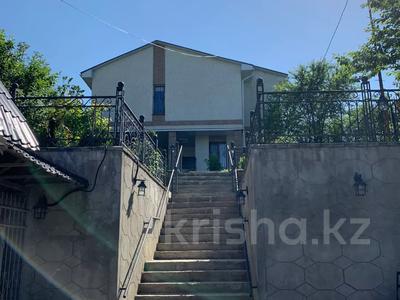 Отдельный дом • 6 комнат • 240 м² • 8 сот., Минфин с/т 52 за 170 млн 〒 в Алматы